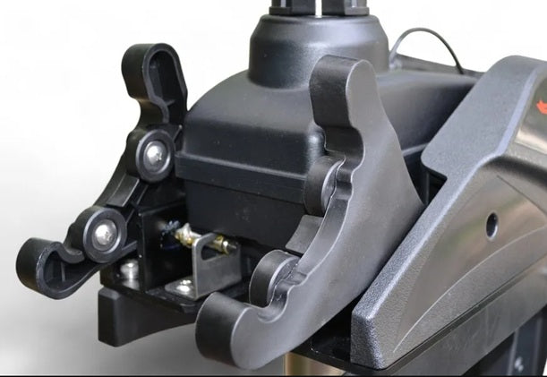 Haswing Italia Motore kayak da prua modello Cayman 55LB cod. HSW50743_184 new - gambo 183 cm funzione ancora e GPS per MARE e LAGO