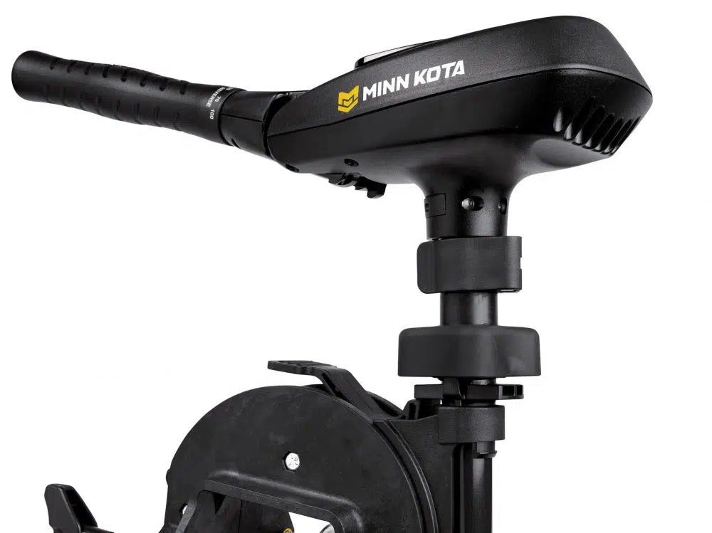 MINN KOTA  TRAXXIS 55 Lbs– 42″12 Vdc nero - Digital Maximizer -  Motore per Kayak per poppa / centrale - acqua dolce  -  COD: JM-1368716M Categoria: Traxxis