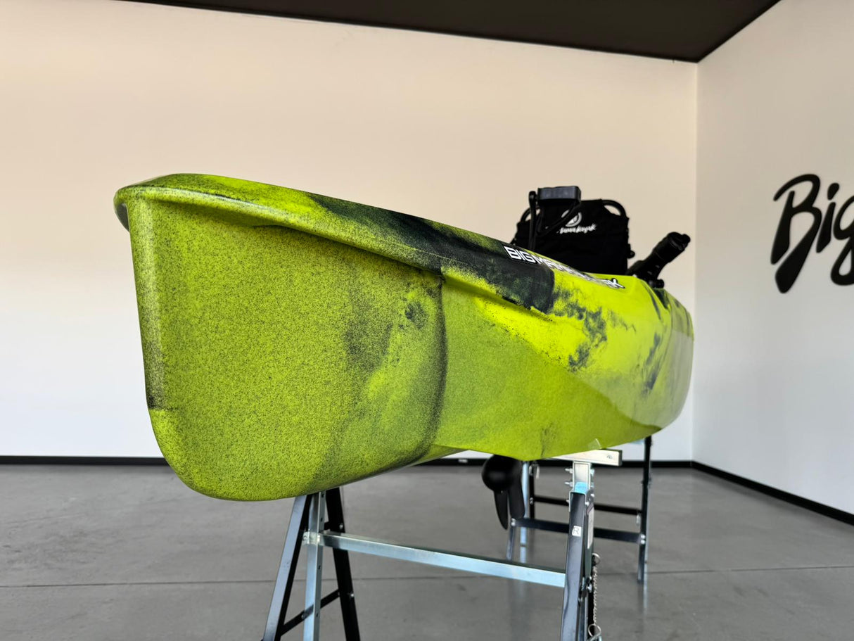 Kayak fishing a Pedali divisibile Big Mama Triken 330 Live S, con ruote e vasca del vivo - SCAFO GRIGIO NERO, gavone GIALLO