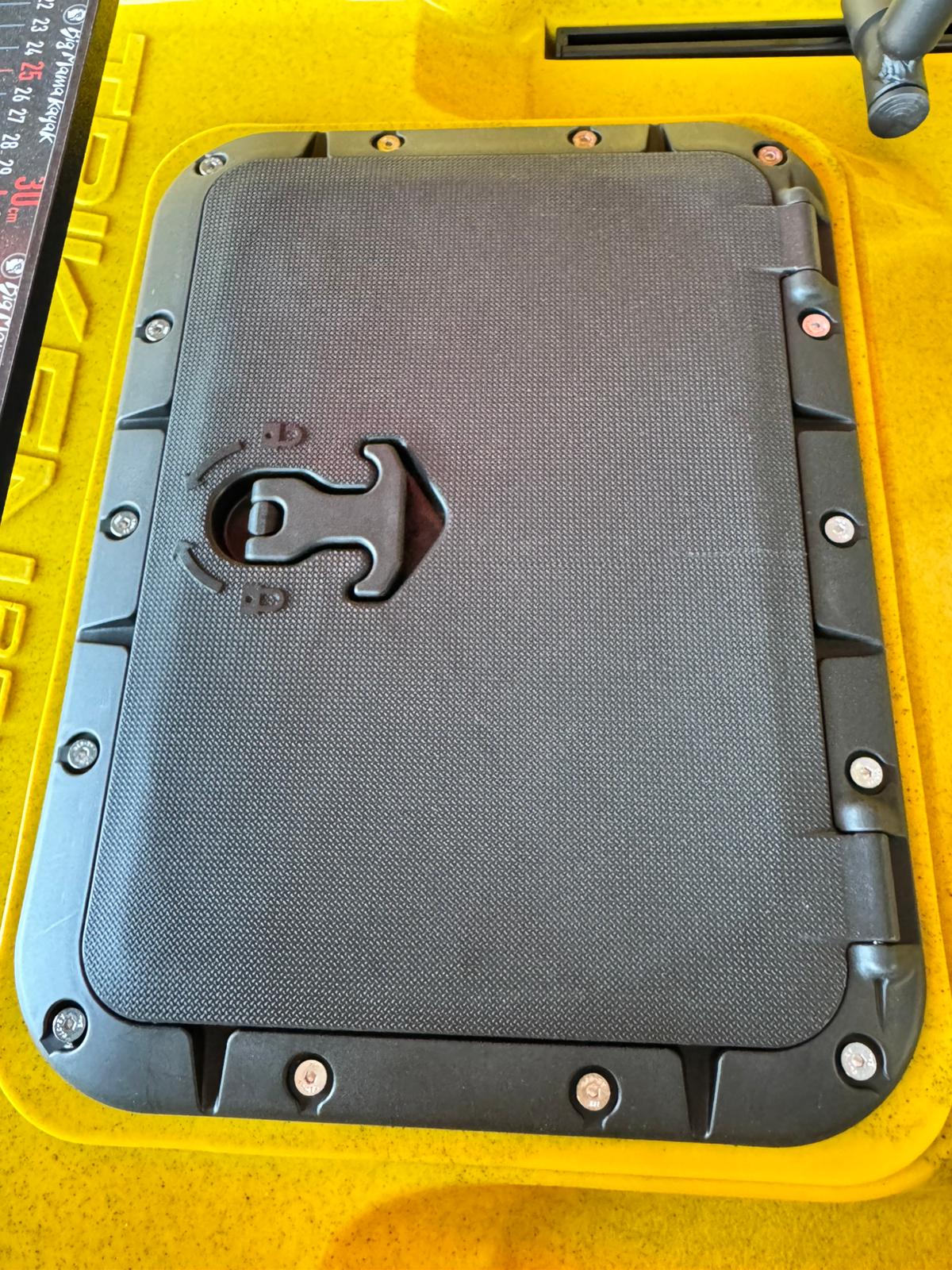 Gavone rettangolare per Triken 380 inclusa vaschetta in plastica