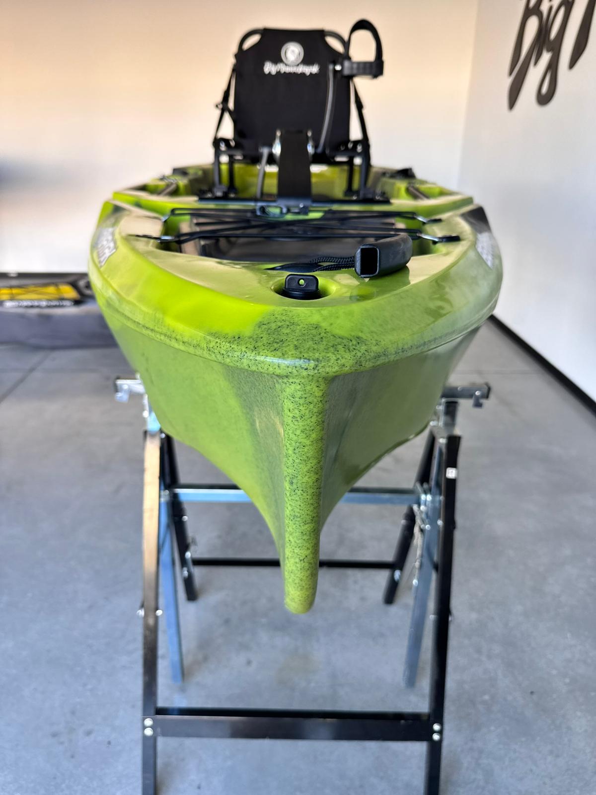 Kayak fishing a Pedali divisibile Big Mama Triken 330 S divisibile + supporto motore centrale + motore Minn Kota RIPTIDE TRANSOM 40 + pedaliera