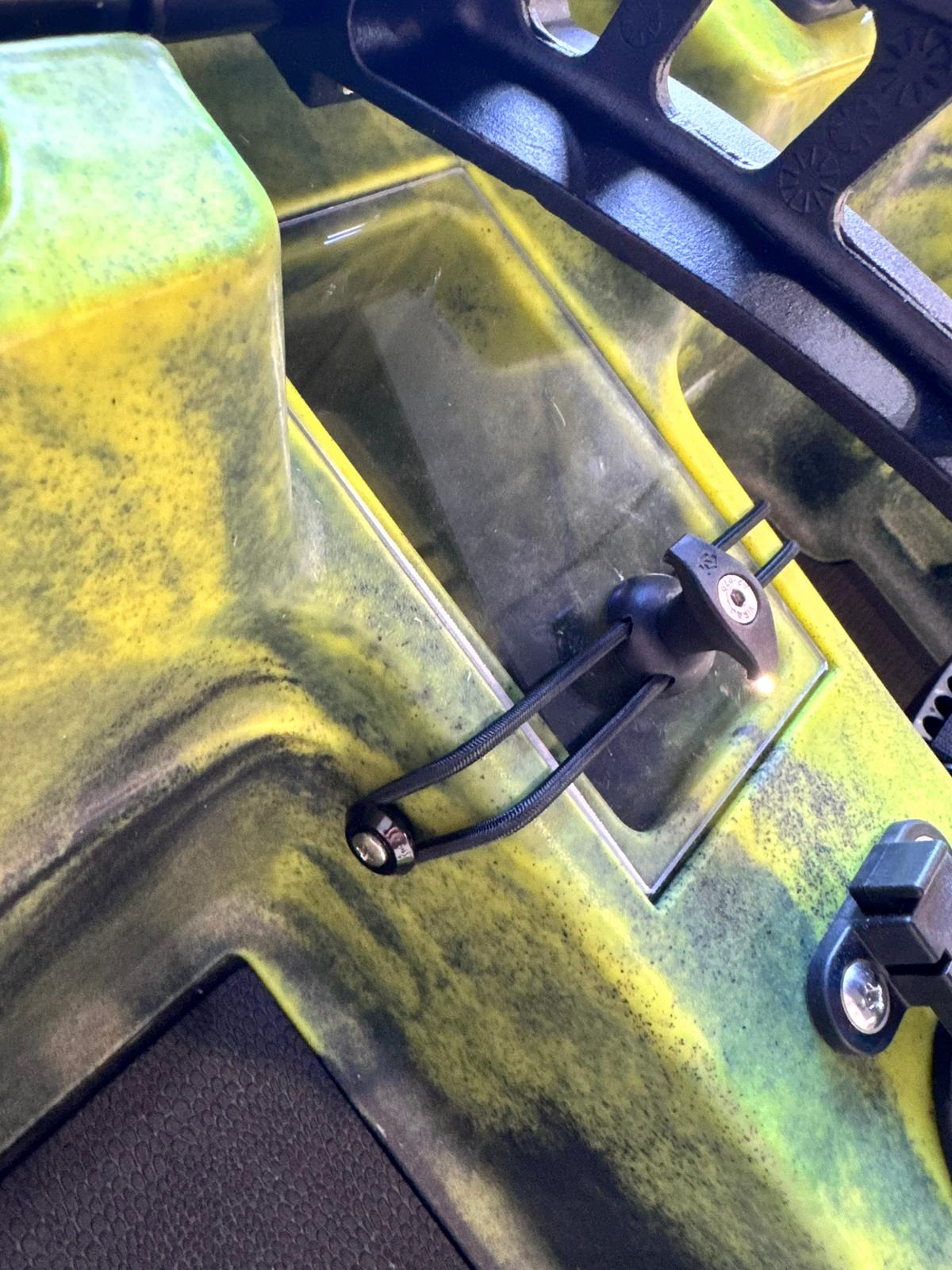 Kayak fishing a Pedali divisibile Big Mama Triken 330 S divisibile + supporto motore centrale + motore Minn Kota RIPTIDE TRANSOM 40 + pedaliera