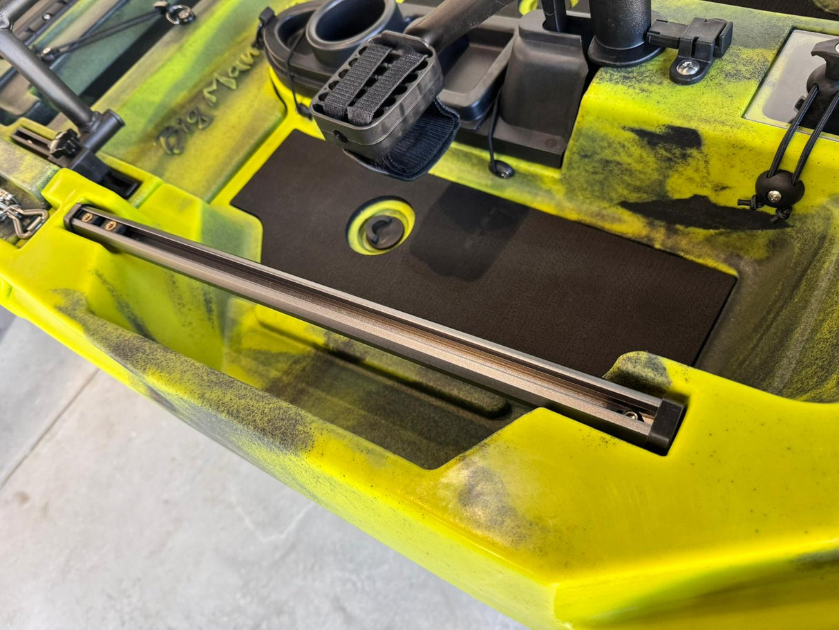 Kayak fishing a Pedali divisibile Big Mama Triken 330 S divisibile + supporto motore centrale + motore Minn Kota RIPTIDE TRANSOM 40 + pedaliera