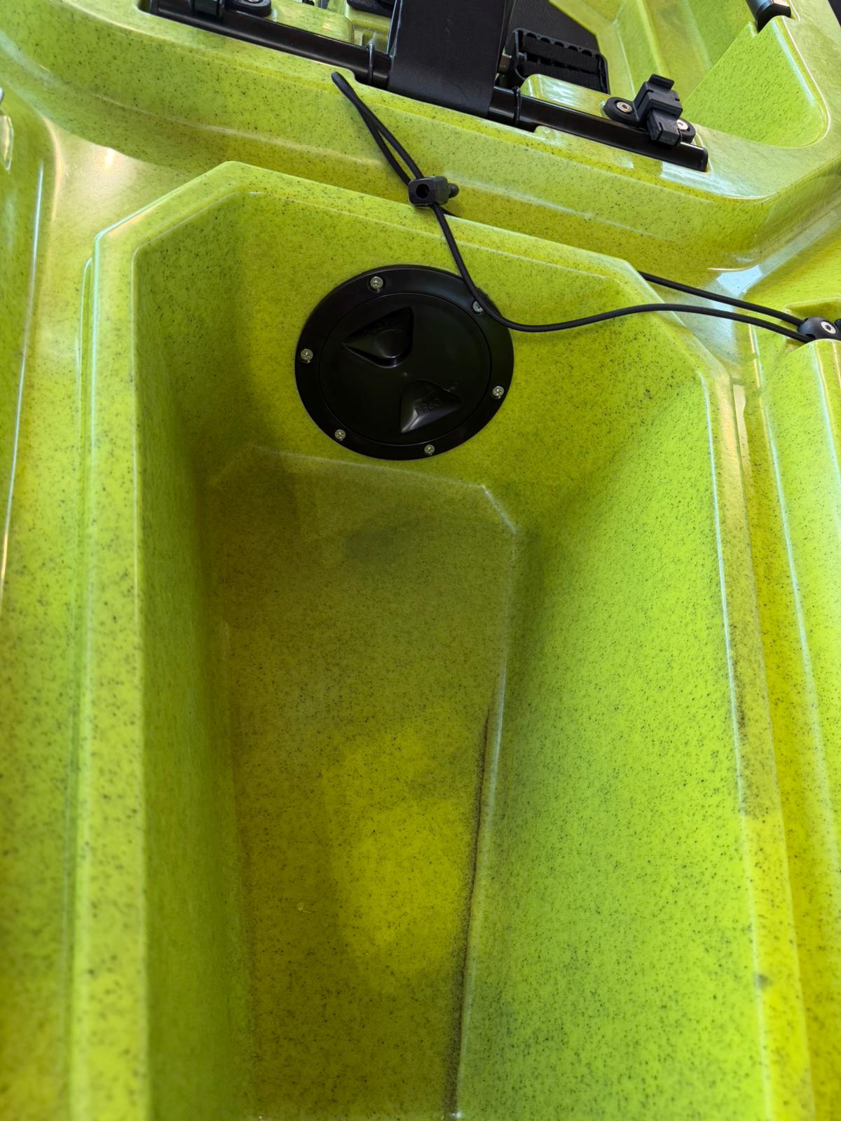 Triken 350 Big Mama Kayak -kayak da pesca a pedali con 4 portacanne, 2 gavoni, timone, sistema di pedali, sedile rialzato e pagaia