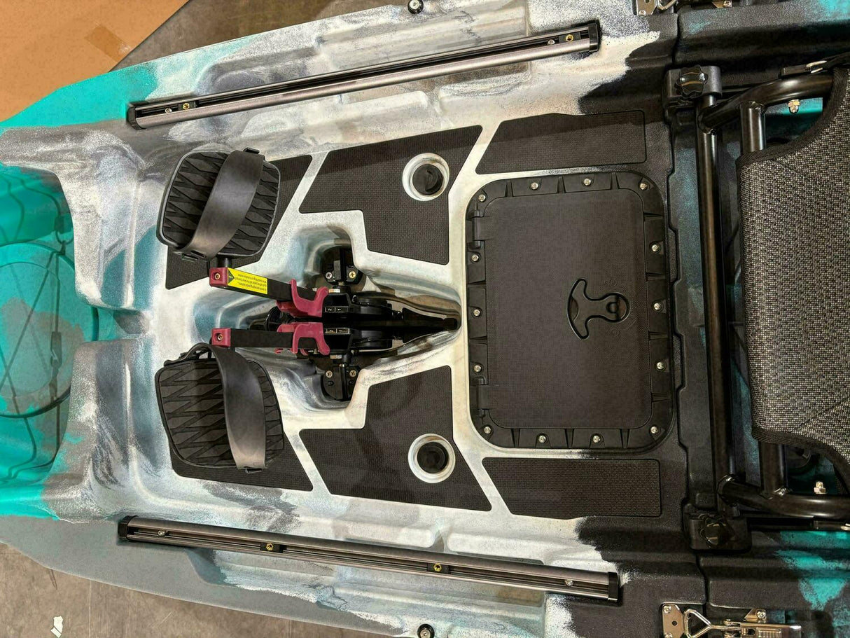 Kayak monoposto divisibile a pedali con pinne Big Mama START S500 componibile + motore Bixpy K1 Angler PRO Kit Outboard con batteria inclusa PP-768 Wh + Adattatore Low Profile Thruhull Pedal Drive