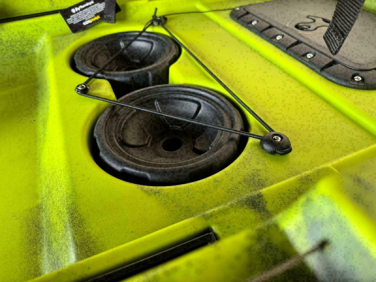 canoa fishing a Pedali divisibile Big Mama Triken 330 Live S, con ruote e vasca del vivo + ecoscandaglio Garmin Striker Vivid 7CV + kit braccetto display