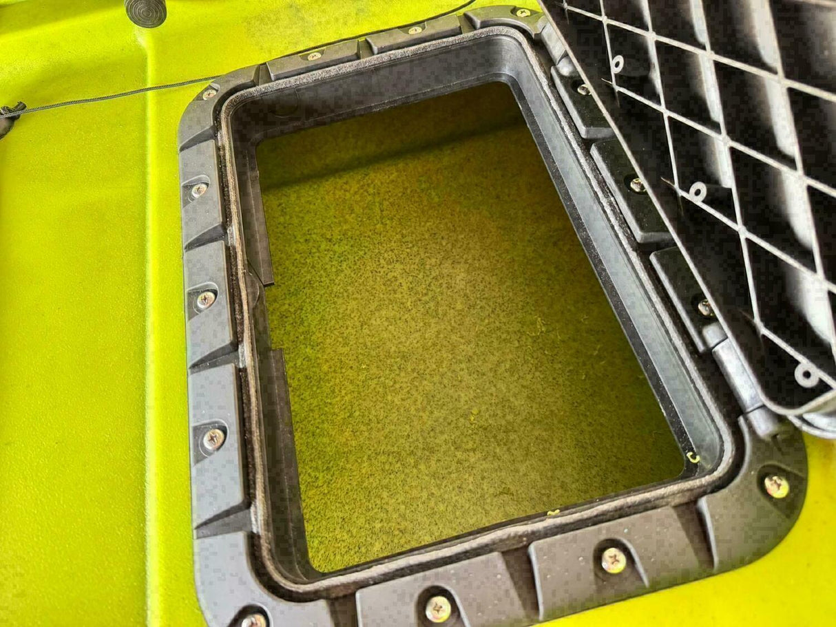 canoa monoposto divisibile a pedali con elica BIG MAMA KAYAK TRIKEN 330 LIVE S componibile + motore Bixpy K1 Angler PRO Kit Outboard con batteria inclusa PP-768 Wh + Adattatore centrale vano copripedali