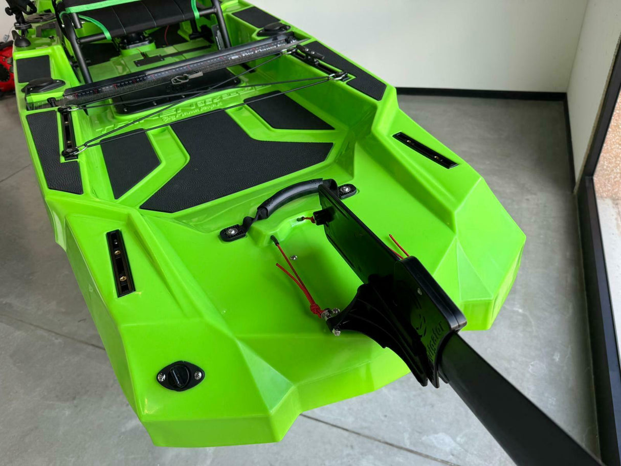 Big Mama Kayak a pedali triken 380 + garmin striker vivid 7cv ecoscandaglio + trasduttore + kit braccetto display