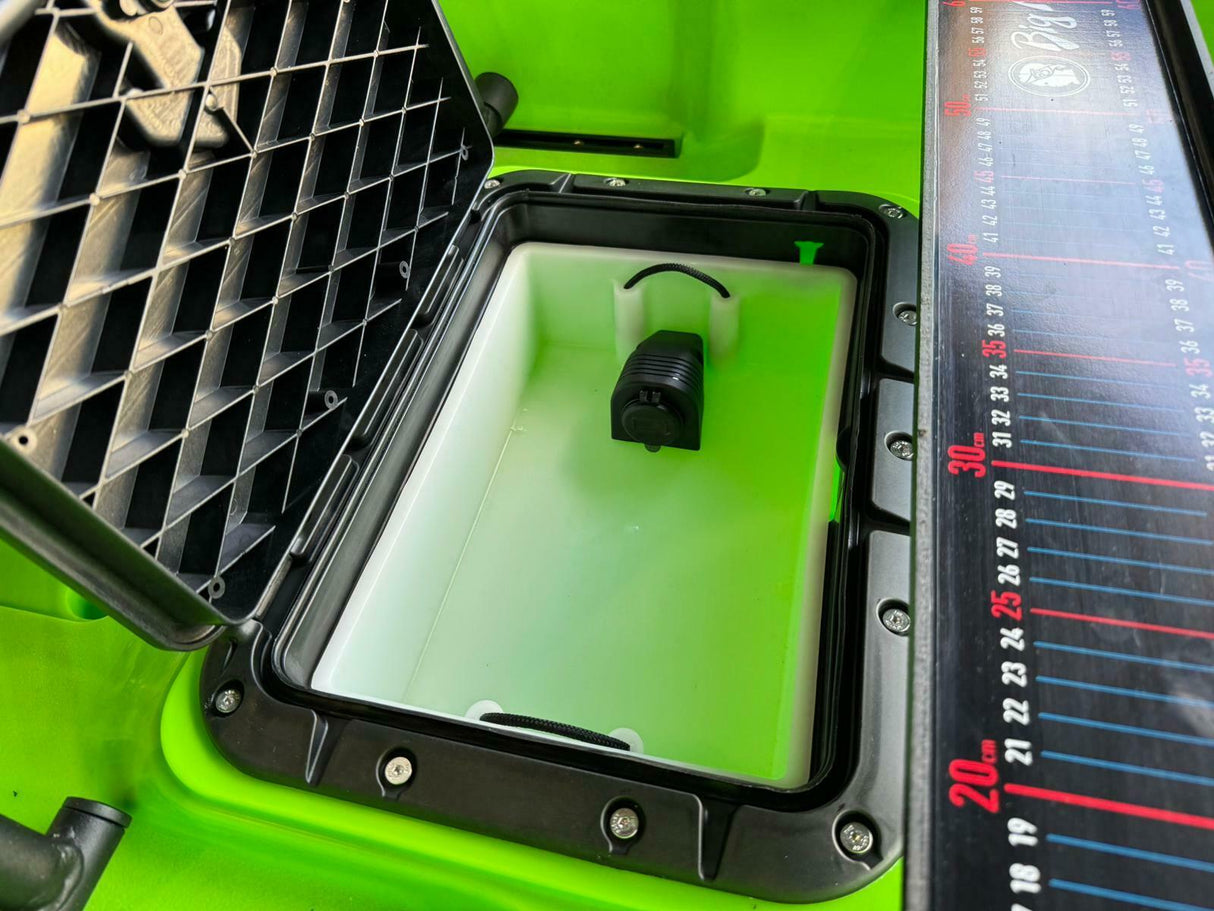 Big Mama Kayak a pedali triken 380 + garmin striker vivid 7cv ecoscandaglio + trasduttore + kit braccetto display