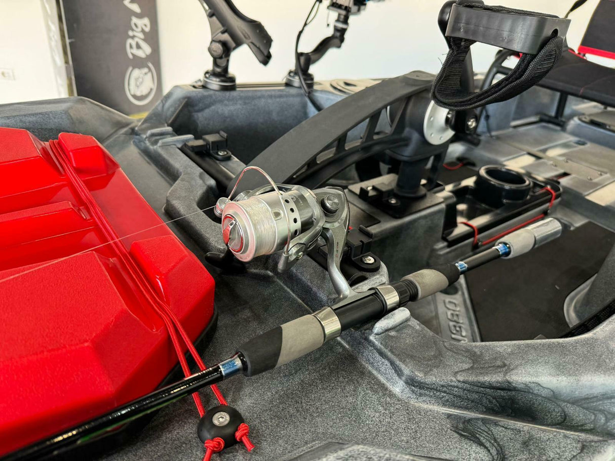 Big Mama Kayak a pedali triken 380 + garmin striker vivid 7cv ecoscandaglio + trasduttore + kit braccetto display