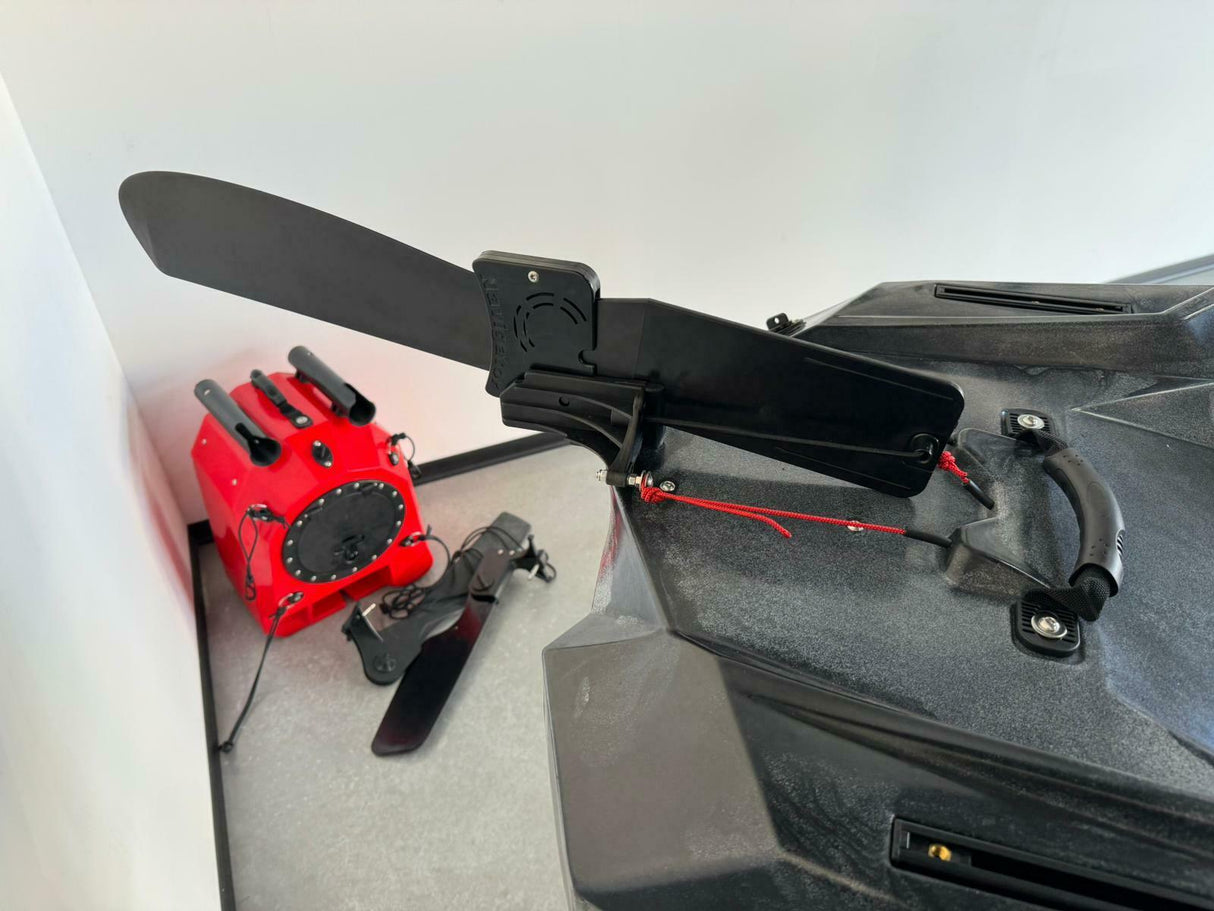 Big Mama Kayak a pedali triken 380 + garmin striker vivid 7cv ecoscandaglio + trasduttore + kit braccetto display