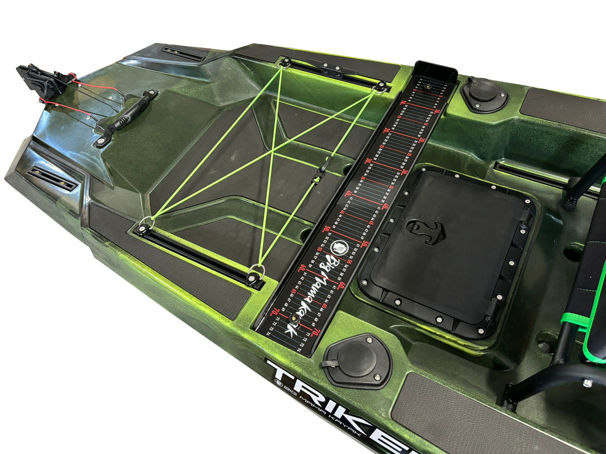 Kayak a pedali Triken 380 REV colore special army green  - canoa monoposto fishing 4 portacanne, 2 gavoni, timone, sistema di pedali, sedile rialzato - big mama kayak