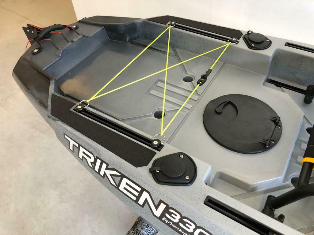 Big mama kayak a pedali triken 330 - canoa monoposto fishing con 4 portacanne, 2 gavoni, timone, sistema di pedali, sedile rialzato, 11 barre di scorrimento ver. coperchio giallo