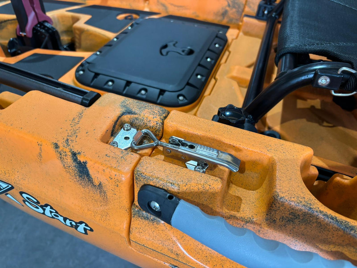 Kayak monoposto divisibile a pedali con pinne Big Mama START S500 componibile + Garmin striker VIVID 7 cv + kit schermo ecoscandaglio