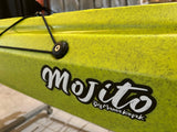 Canoa biposto da pesca - Mojito Fishing Big Mama Kayak - kayak 380 cm - 2 posti adulto + 1 posto bambino + 2 gavoni + 2 ruote integrate + 2 pagaie + 2 seggiolini + 4 portacanne - Viper Green