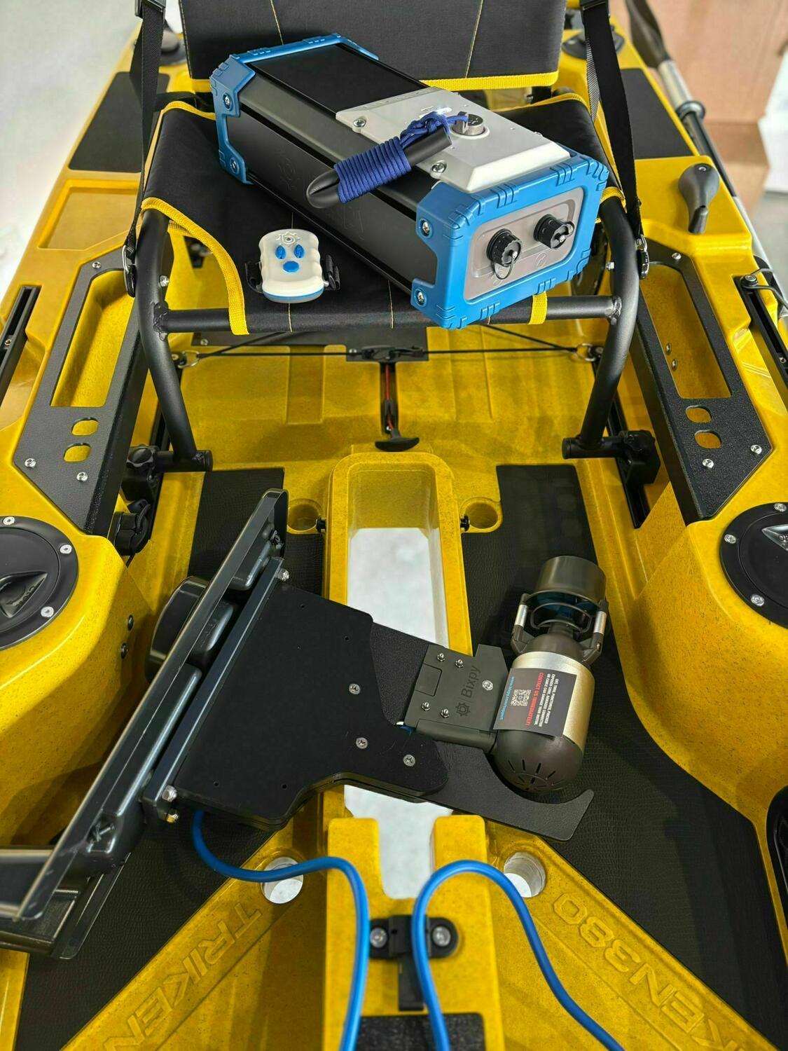 Motore elettrico per kayak Bixpy K1 Angler PRO Kit Outboard con batteria inclusa PP-768 Wh + Adattatore Hoodoo Pedal Drive