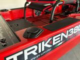 Kayak a pedali Triken  380 REV colore DEVIL - Canoa Monoposto Fishing 4 portacanne, 2 gavoni, timone, sistema a pedali, sedile rialzato - Big Mama Kayak