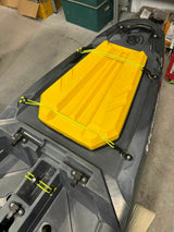 kayak a pedali Big Mama Kayak a pedali Triken 330 - con 4 portacanne, 2 gavoni, timone, sistema a pedali, sedile rialzato, 11 barre di scorrimento, Total Black