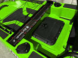Kayak a pedali Triken 380 REV colore SNAKE GREEN - Canoa Monoposto Fishing 4 portacanne, 2 gavoni, timone, sistema a pedali, sedile rialzato - Big Mama Kayak