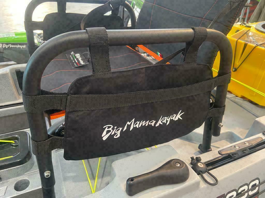 kayak a pedali Big Mama Kayak a pedali Triken 330 - con 4 portacanne, 2 gavoni, timone, sistema a pedali, sedile rialzato, 11 barre di scorrimento, antracite
